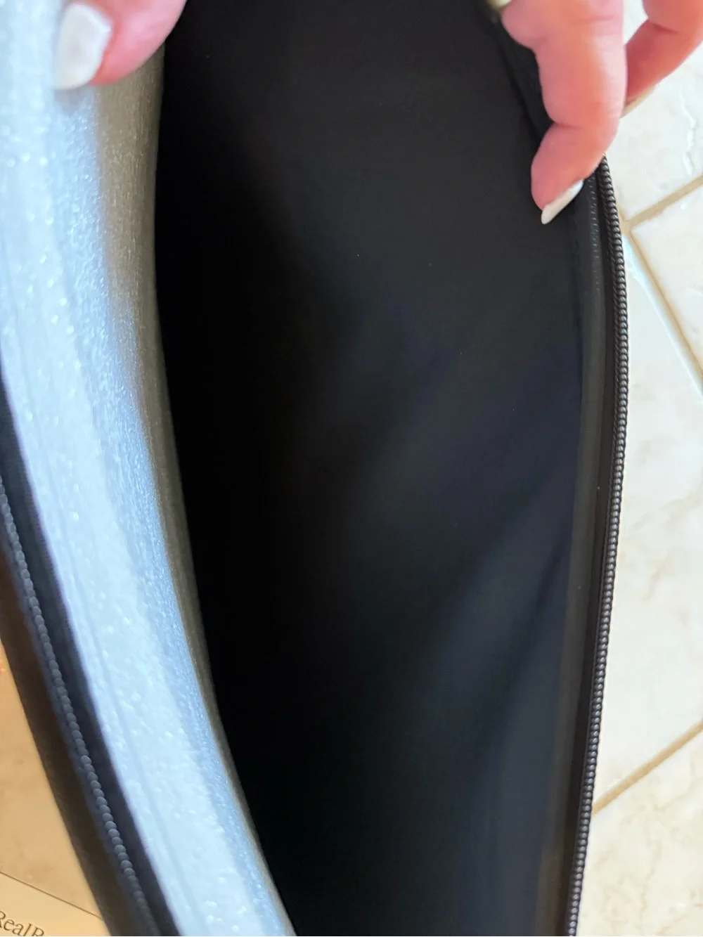 kate spade new york Black Pebbled Leather Embossed Logo Computer Case